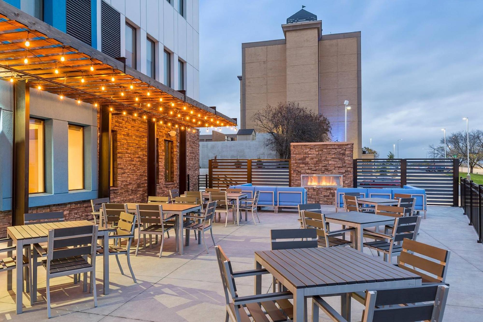 Fairfield Inn & Suites By Marriott Des Moines Downtown Екстер'єр фото